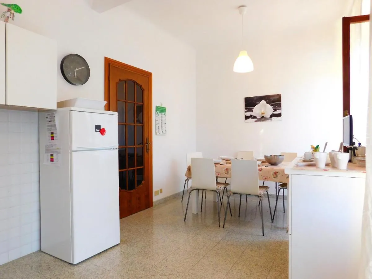 Lägenhet Le Stanze Del Papa, Levanto Italien